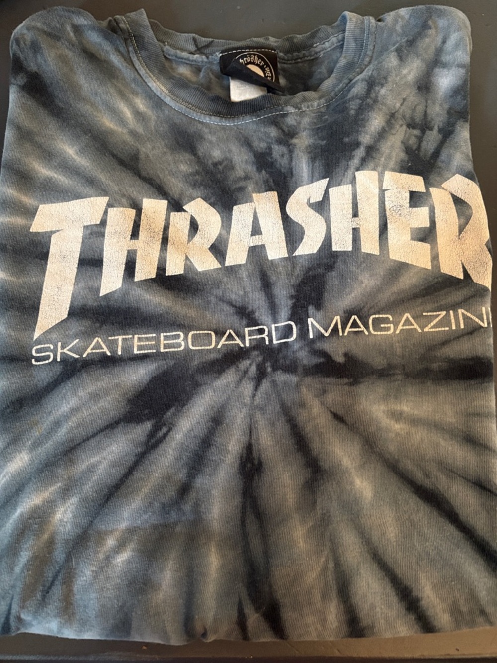 Thrasher Tie-Dye Logo graphic tee medium men’s